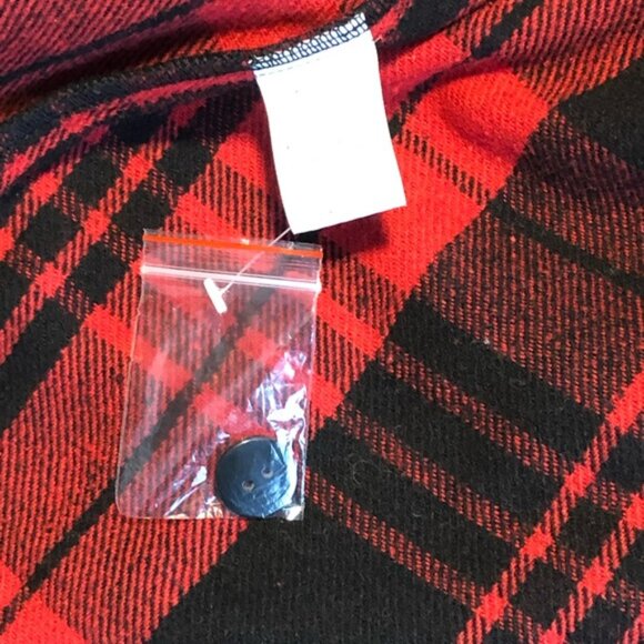 Thread & Supply Thick Buffalo Plaid Flannel Button Down Shirt - Picture 5 of 6